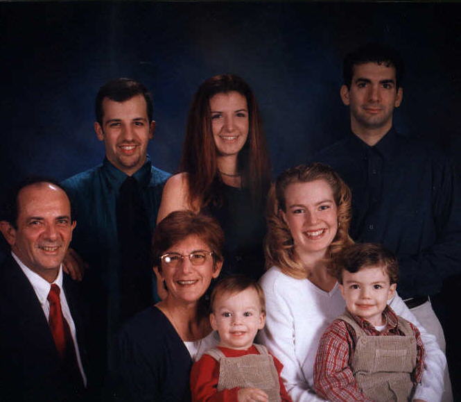 Keller Family..awwwww   *note,,Shannon's going to marry Mike..hehe*