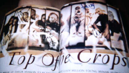 autographs again.. Jon signed it with his smiley face he does, and he also put "Paris Your A Nut" since I was crying on him..hehe..isn't that cute, he spelled you're wrong..aww damn I love him! I love em all!